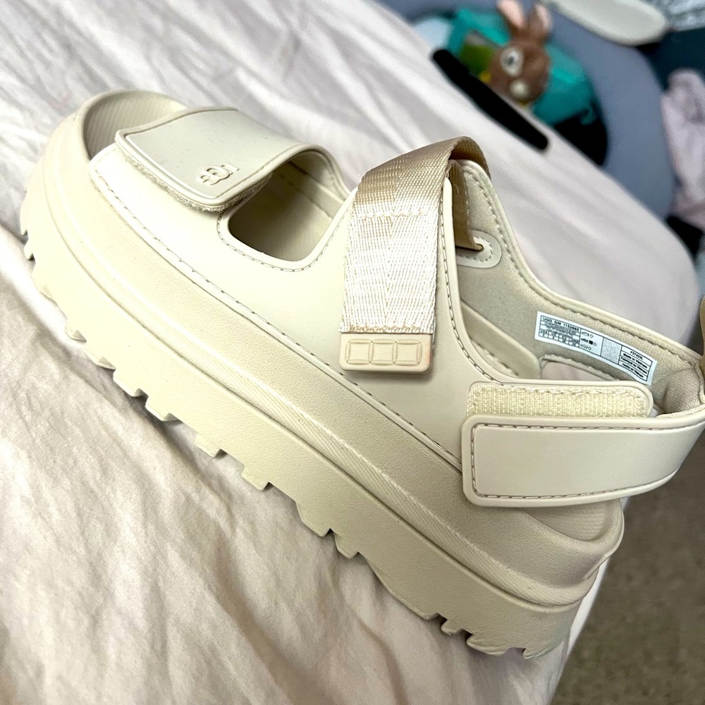 COPY - Ugg Goldenglow sandals Sea salt